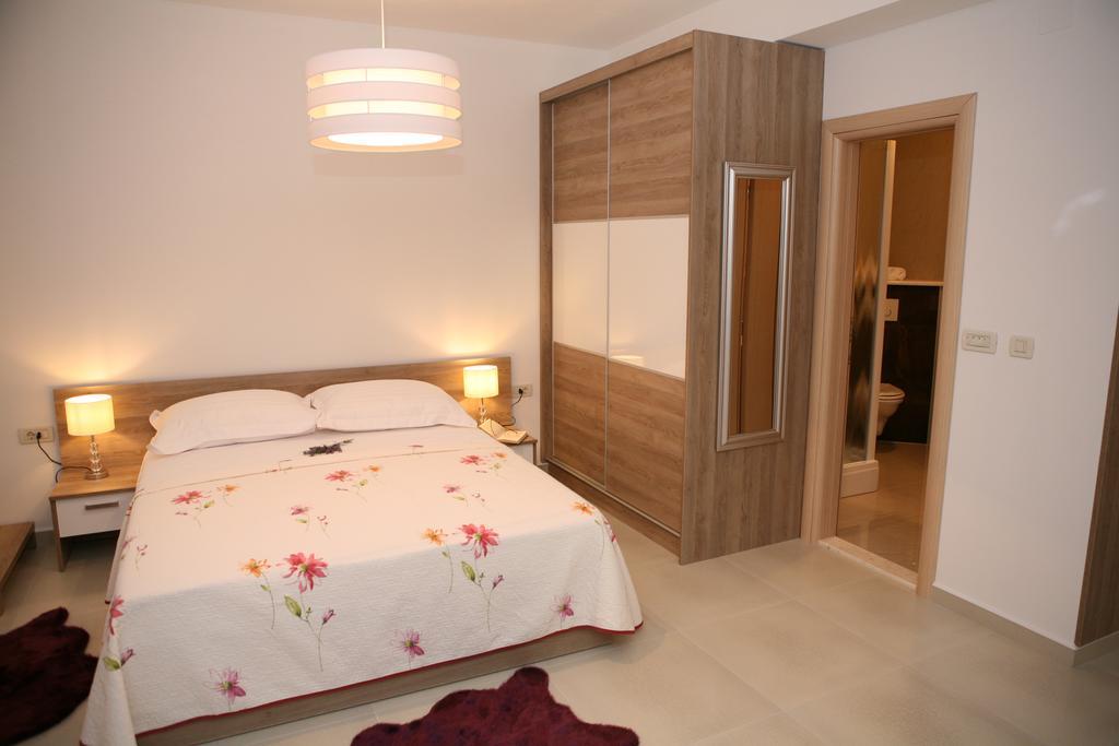 Apartments Sanja Trogir Exterior photo